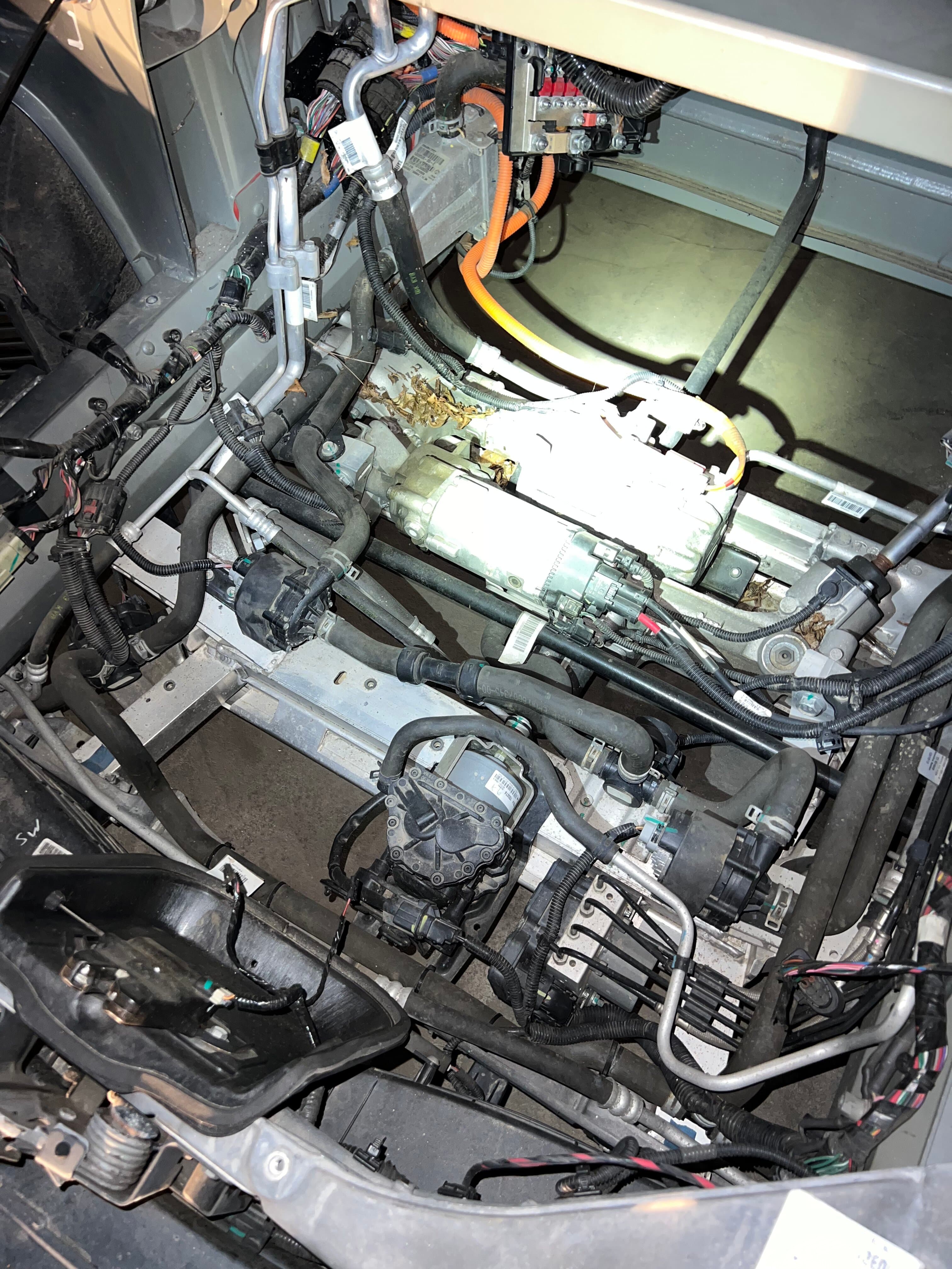 Tesla High-voltage components and units services: - Image 3