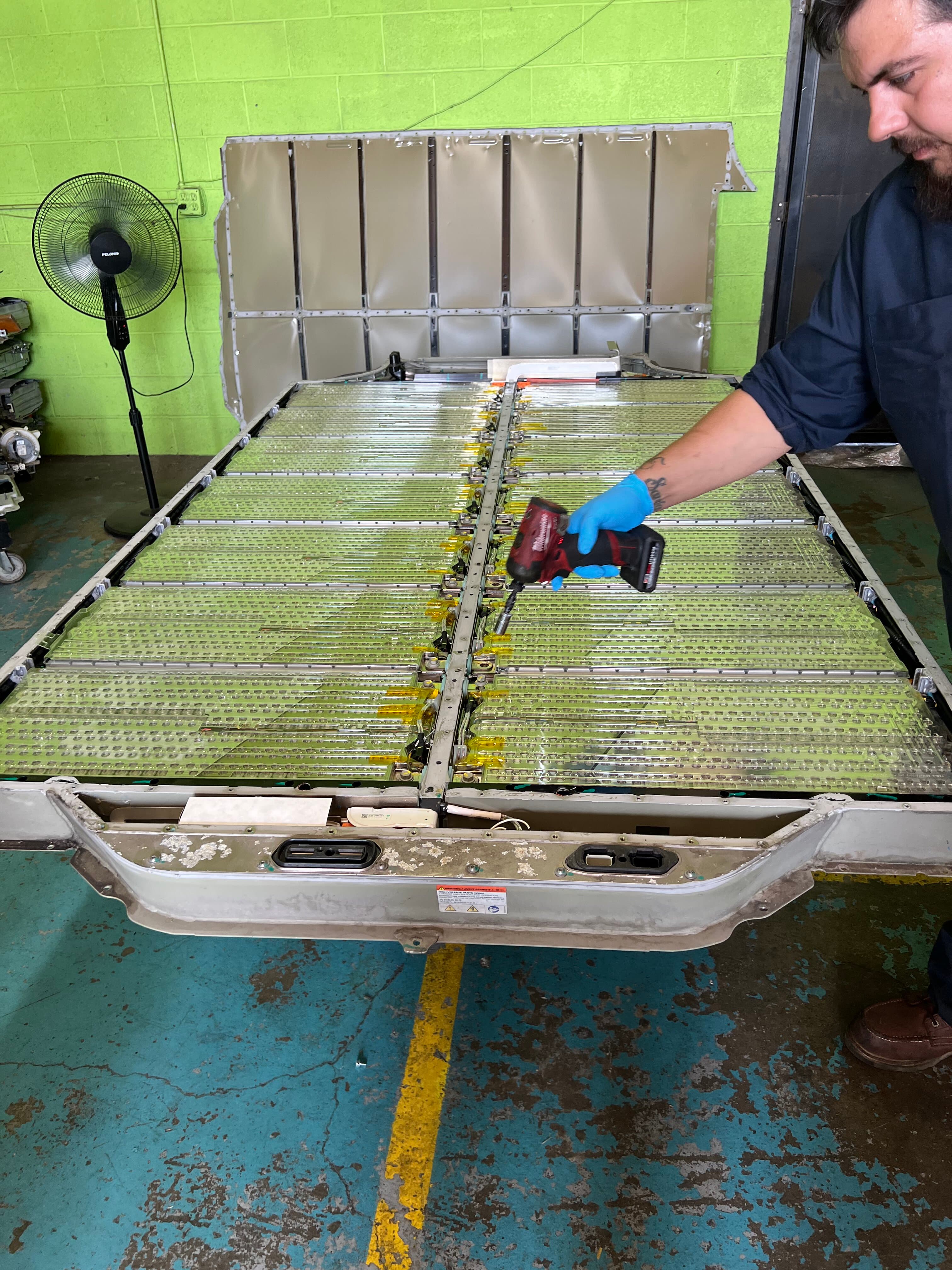 Tesla HV Battery Services: - Image 1